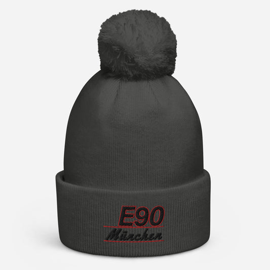 BMW G90 CLASSIC MUNCHEN POM POM BEANIE HAT
